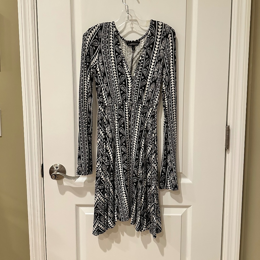 Express Dress with Bell Sleeves XS